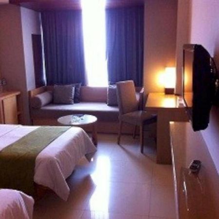 Mitra Bandung Hotel מראה חיצוני תמונה