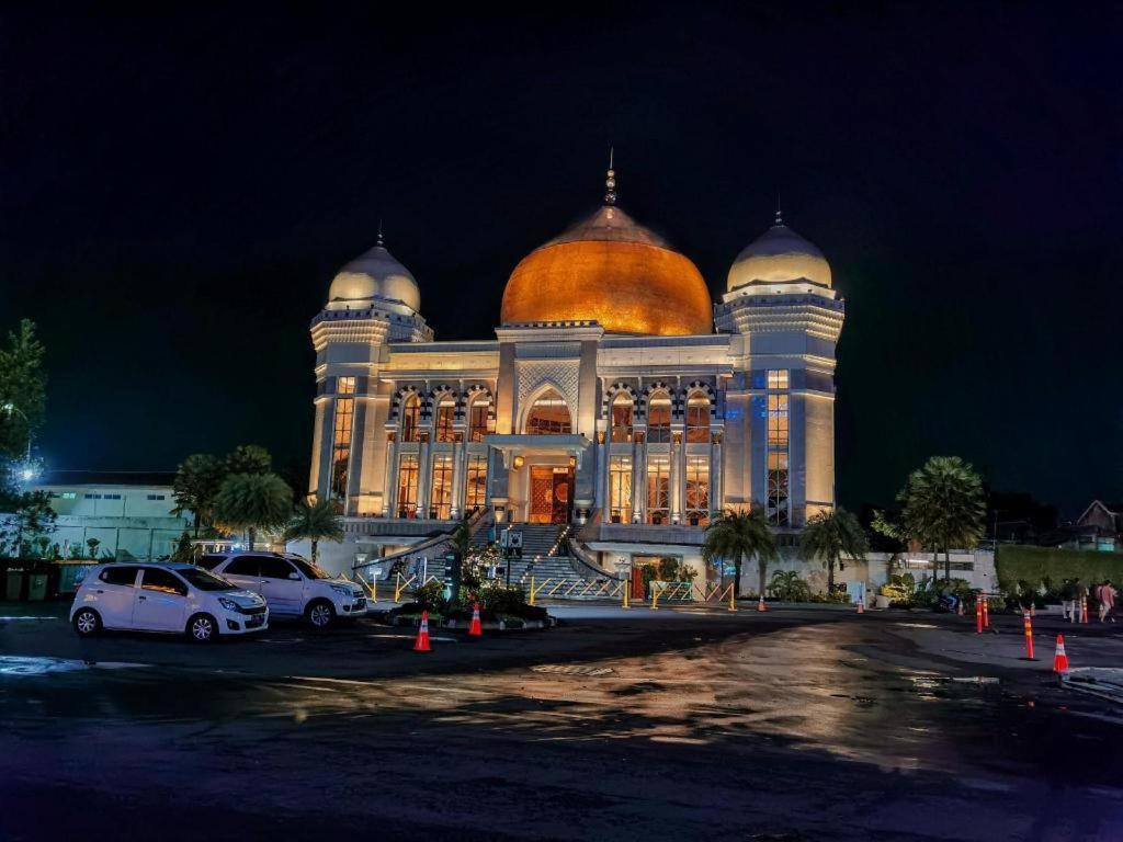 Mitra Bandung Hotel מראה חיצוני תמונה