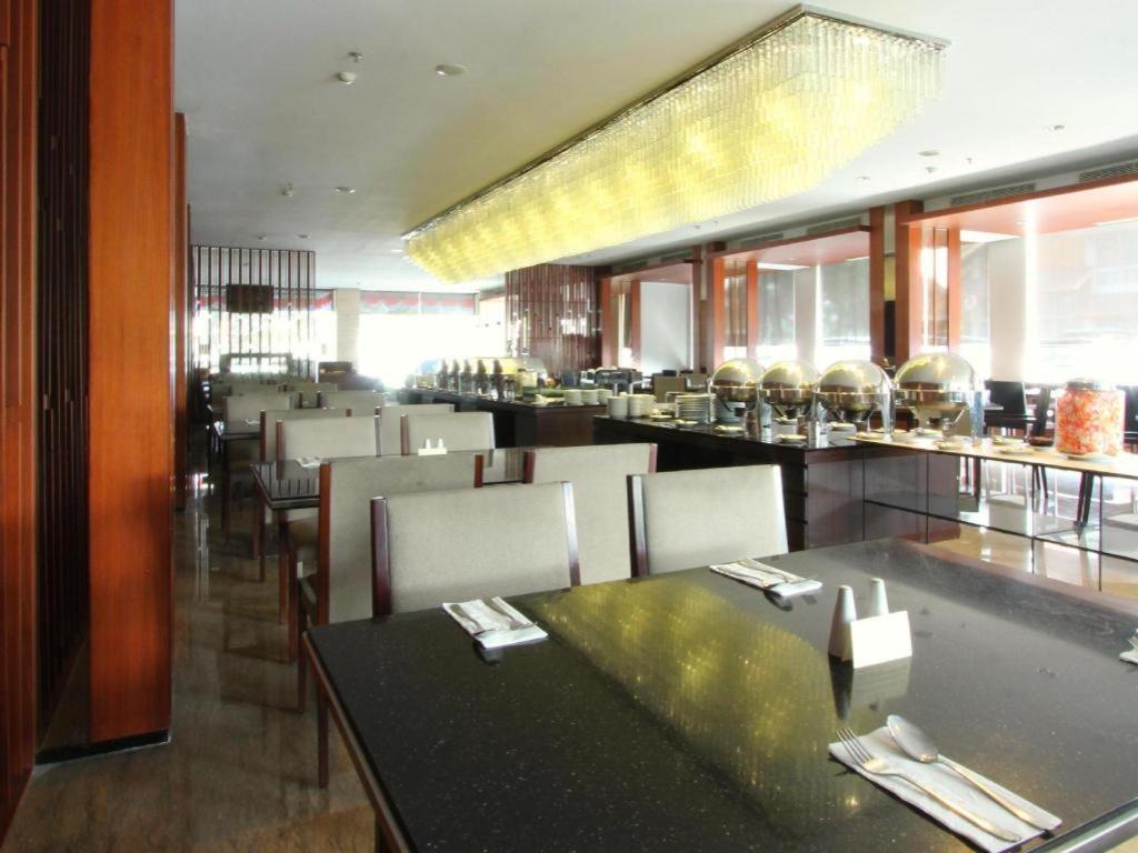 Mitra Bandung Hotel מראה חיצוני תמונה