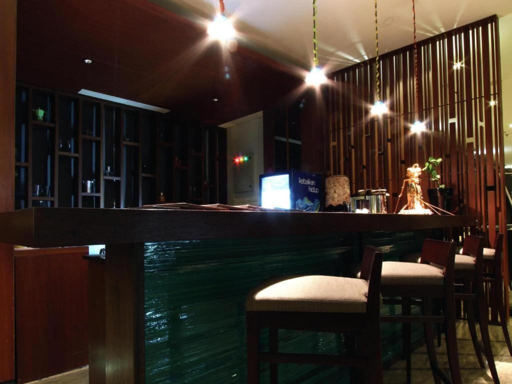 Mitra Bandung Hotel מראה חיצוני תמונה