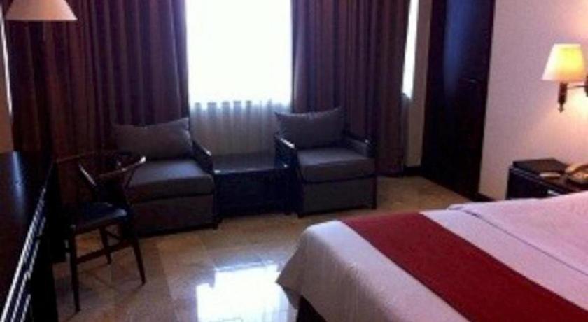 Mitra Bandung Hotel מראה חיצוני תמונה