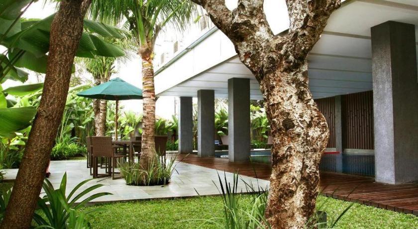 Mitra Bandung Hotel מראה חיצוני תמונה