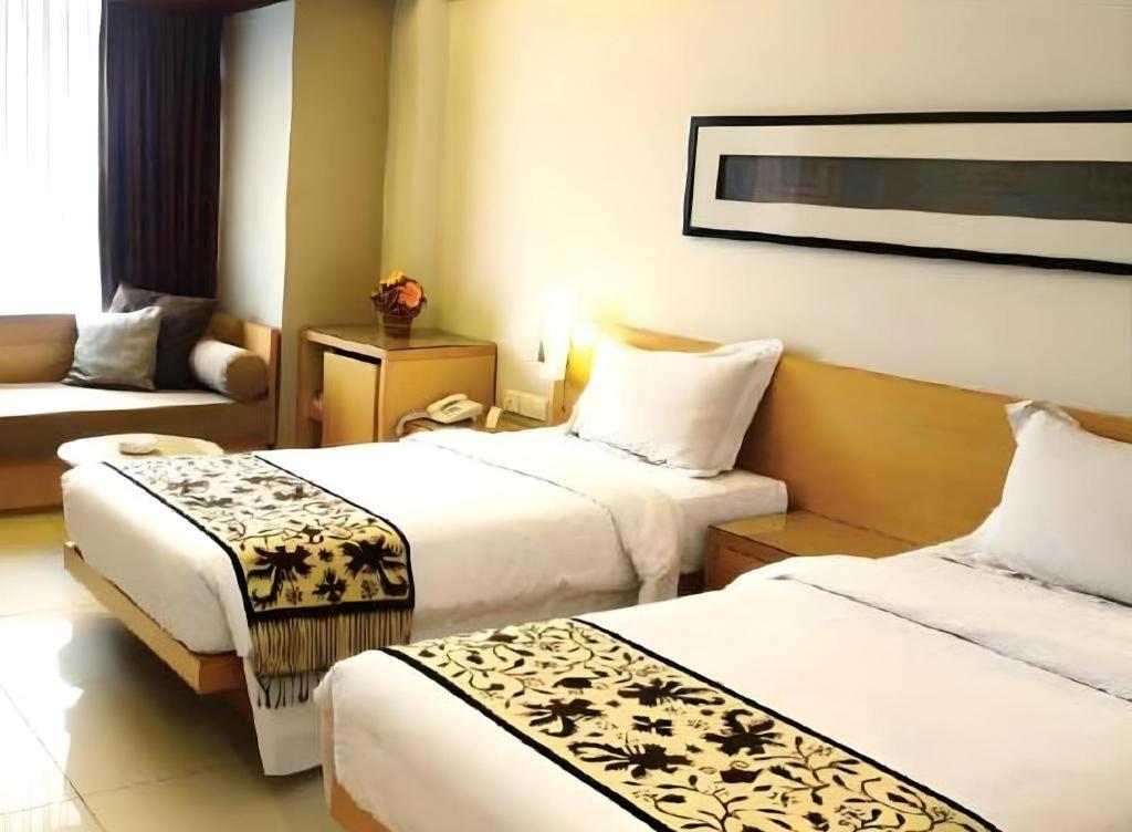 Mitra Bandung Hotel מראה חיצוני תמונה
