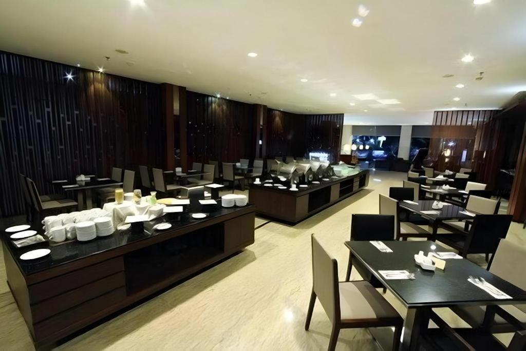 Mitra Bandung Hotel מראה חיצוני תמונה