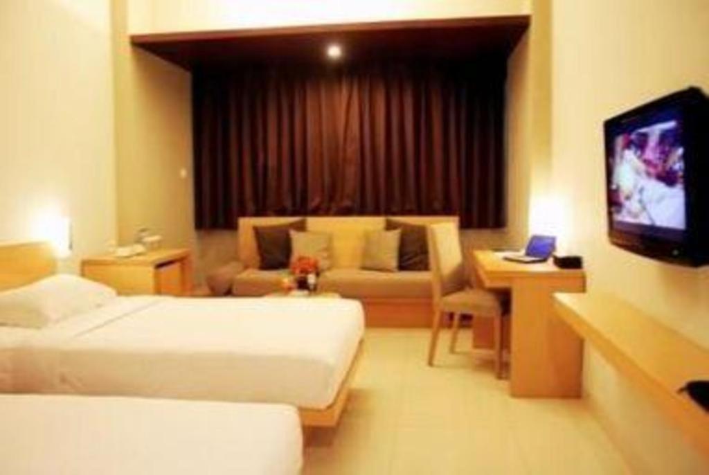 Mitra Bandung Hotel מראה חיצוני תמונה